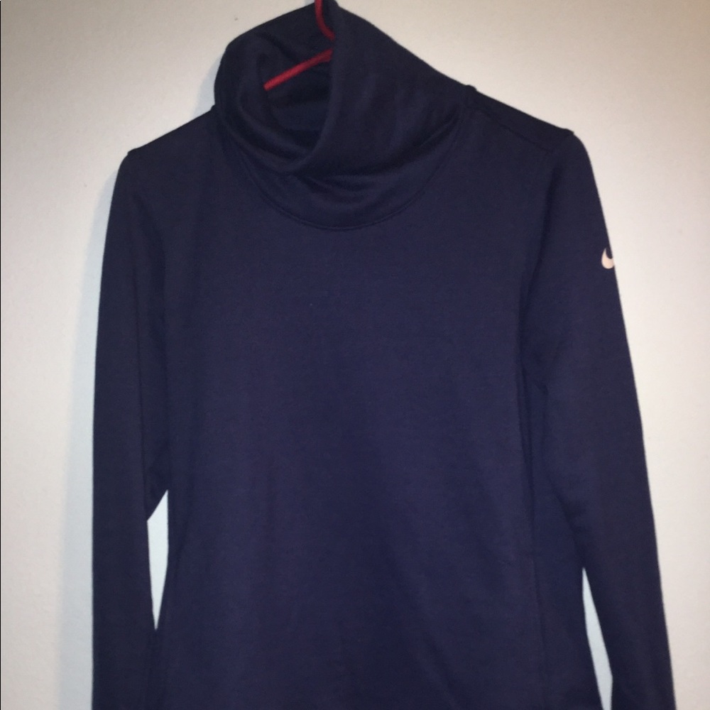 Nike dri-fit sweatshirt size small